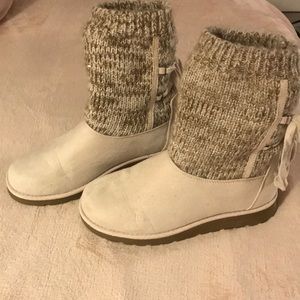 Super cute boots 🍭 CLOSET CLOSING 🍭